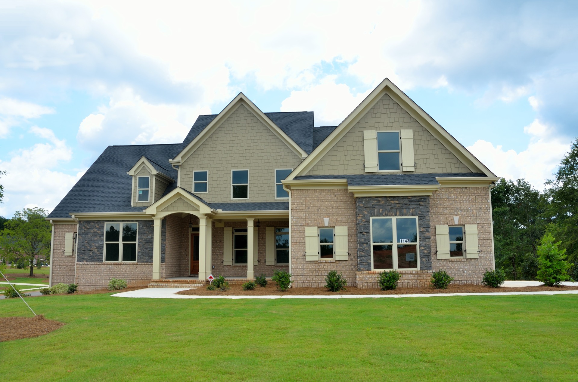 new-home-2409165_1920 new-home-2409165_1920